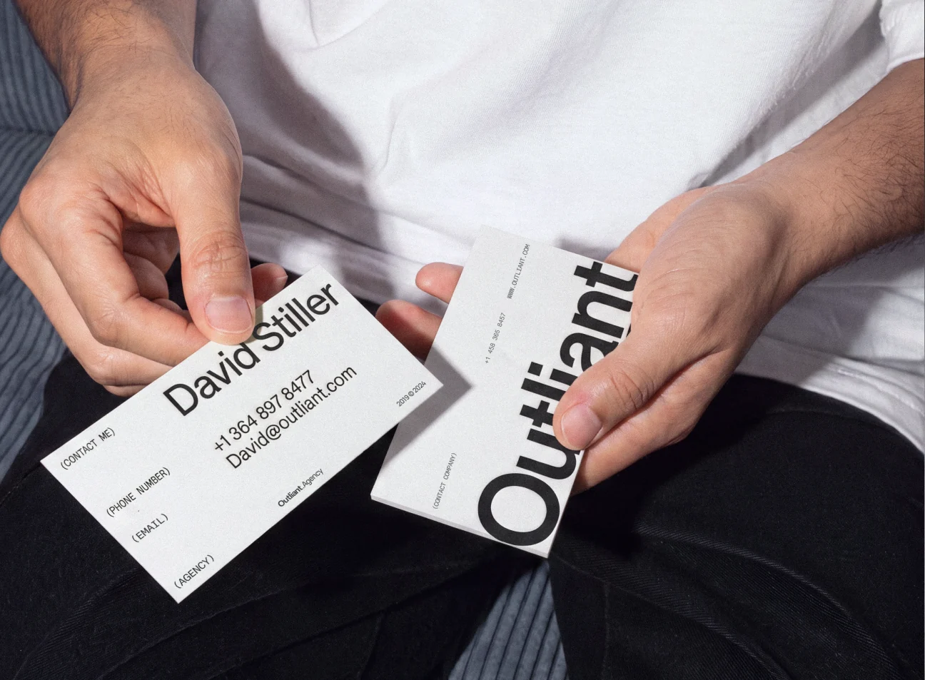 Outliant business card system.